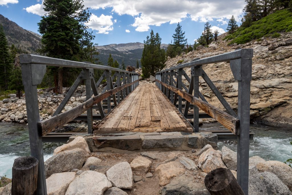Die Brücke zwischen John Muir Wilderness und Kings Canyon National Park